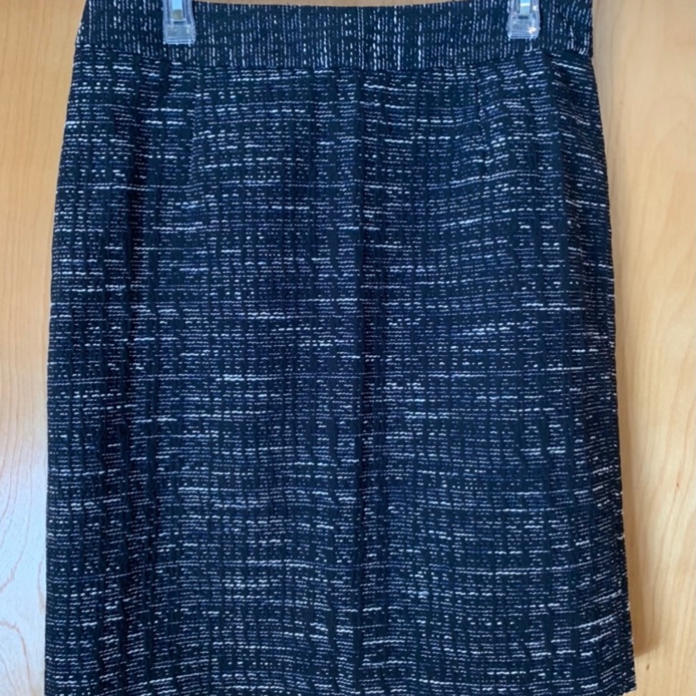 Banana Republic tweed skirt